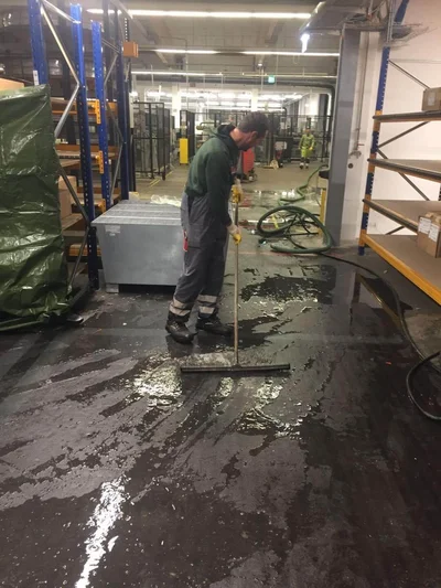 Überschwemmungen auf gewerblichen Grundstücken